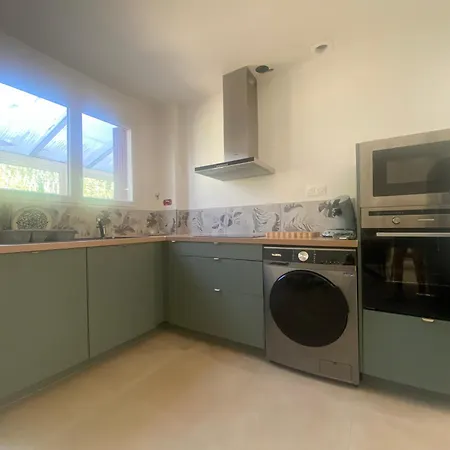 Maison Gerard Philippe Tatil Evi *